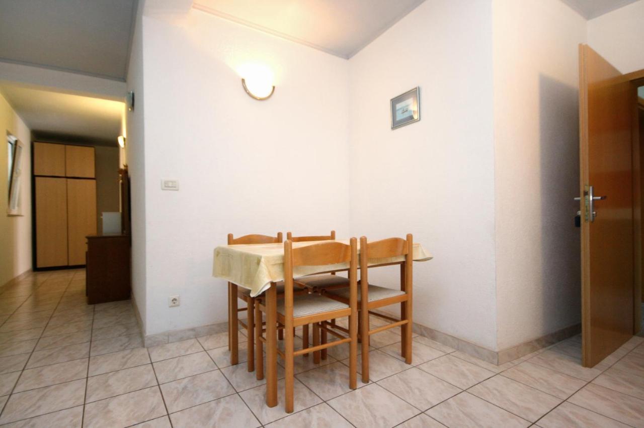Apartments By The Sea Promajna, Makarska - 2673 Exterior foto